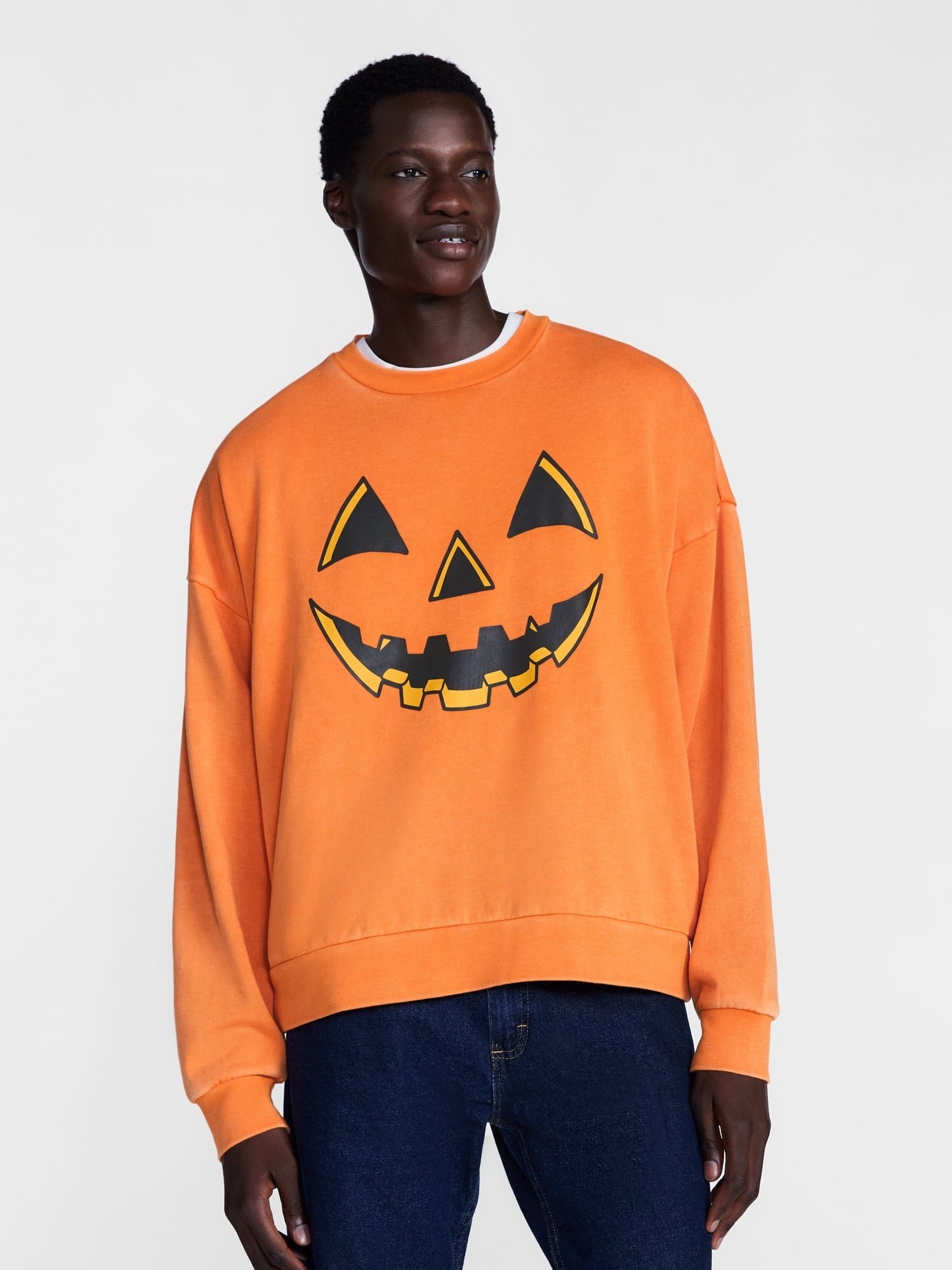 Men's Halloween Back Breaker Graphic Long Sleeve Sweatshirt from Way to Celebrate, Sizes XS-5XB